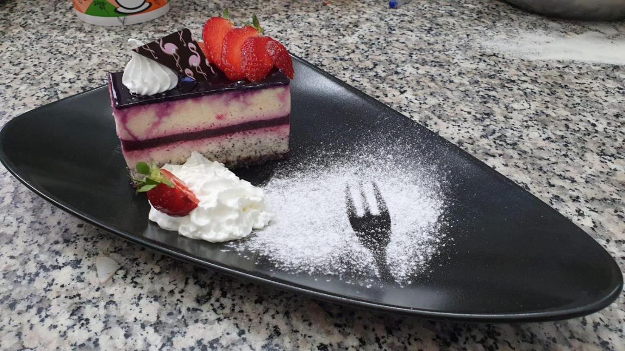 Pensiune Restaurant Ovidiu Valea lui Mihai Extérieur photo