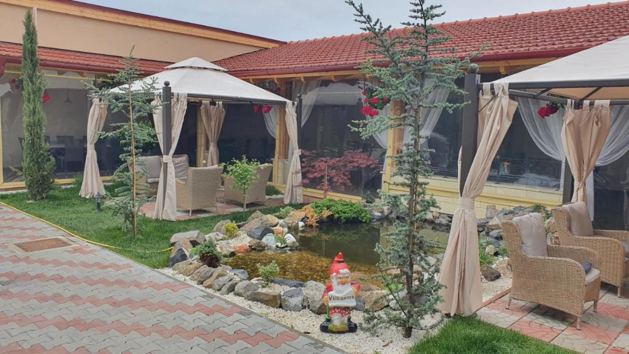 Pensiune Restaurant Ovidiu Valea lui Mihai Extérieur photo