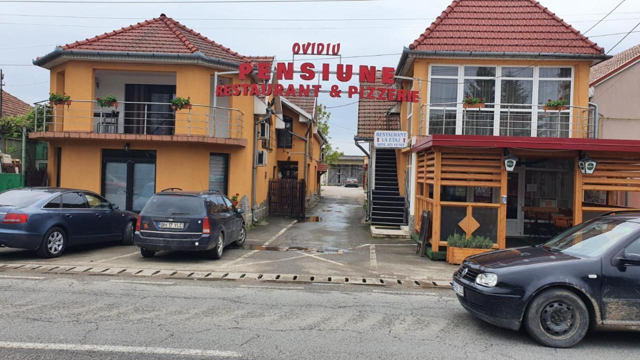 Pensiune Restaurant Ovidiu Valea lui Mihai Extérieur photo