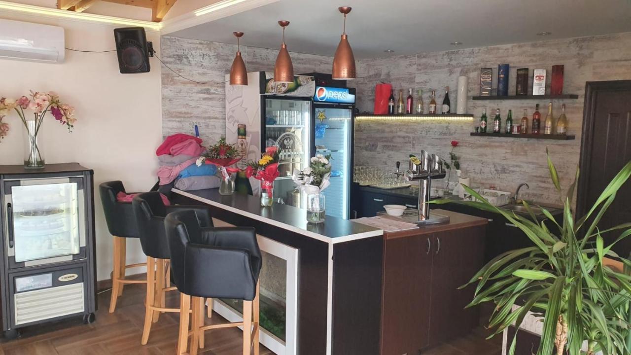 Pensiune Restaurant Ovidiu Valea lui Mihai Extérieur photo